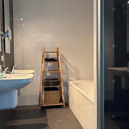 Βίλα Wellness Binnenhof *